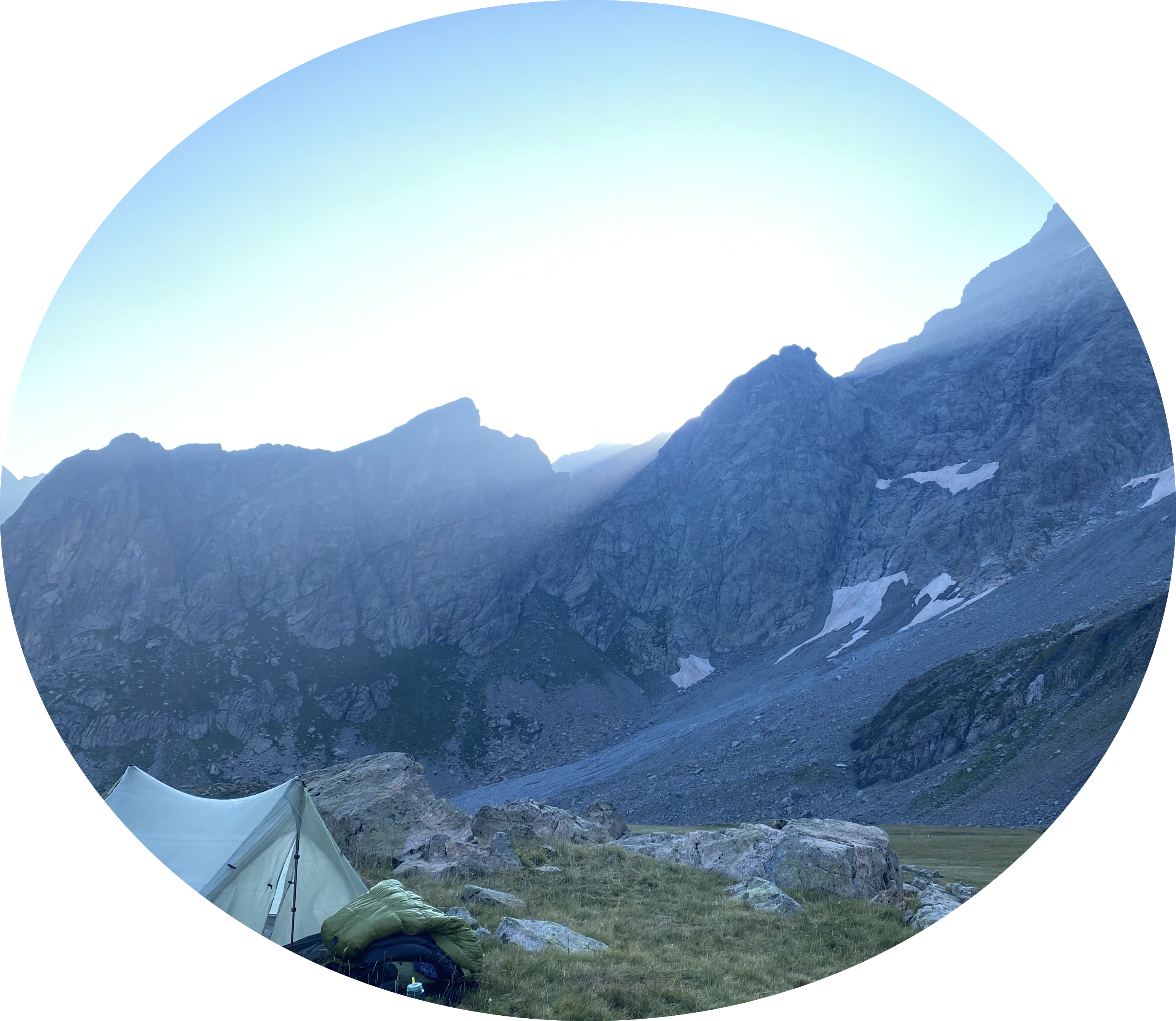 zon komt op alpen kopie trekking-muziek-frankrijk